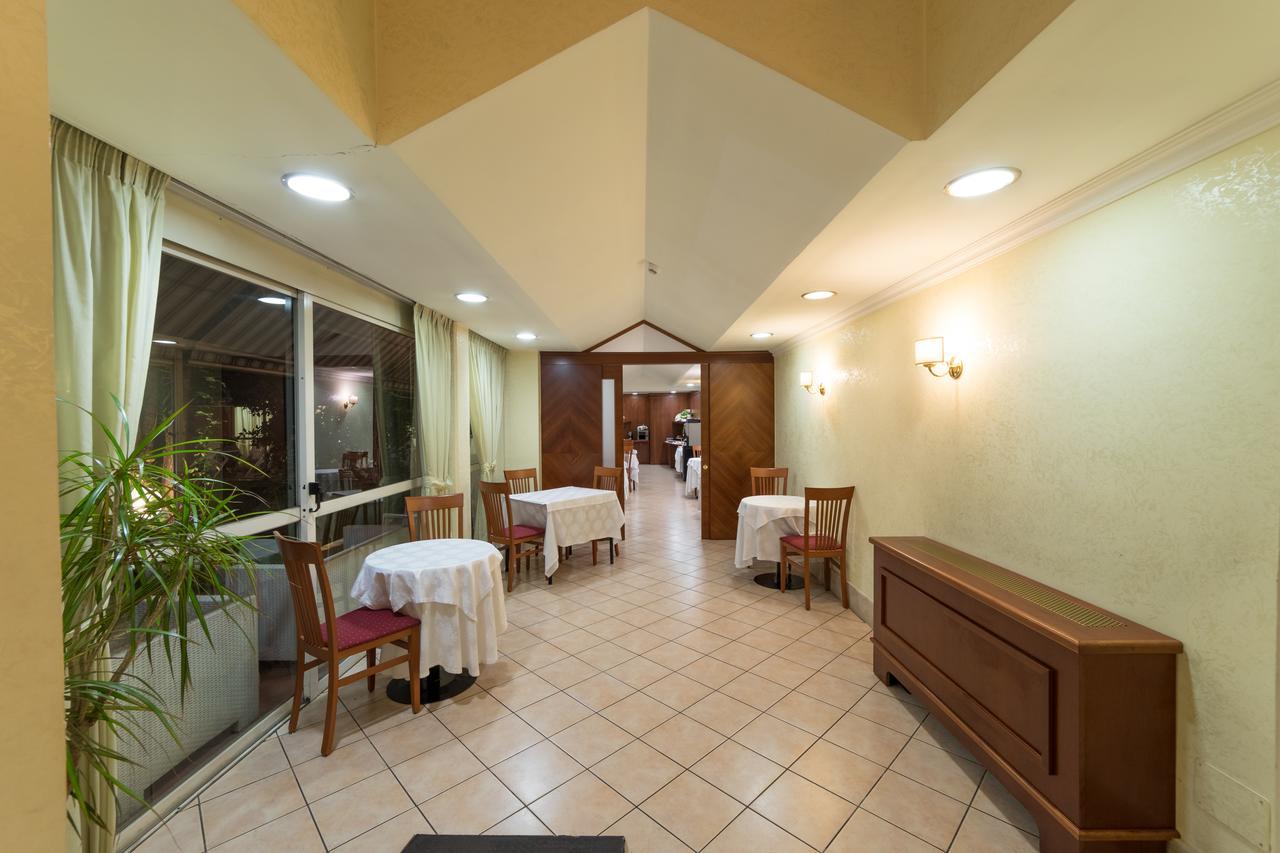 Hotel Citta 2000 Rzym Zewnętrze zdjęcie